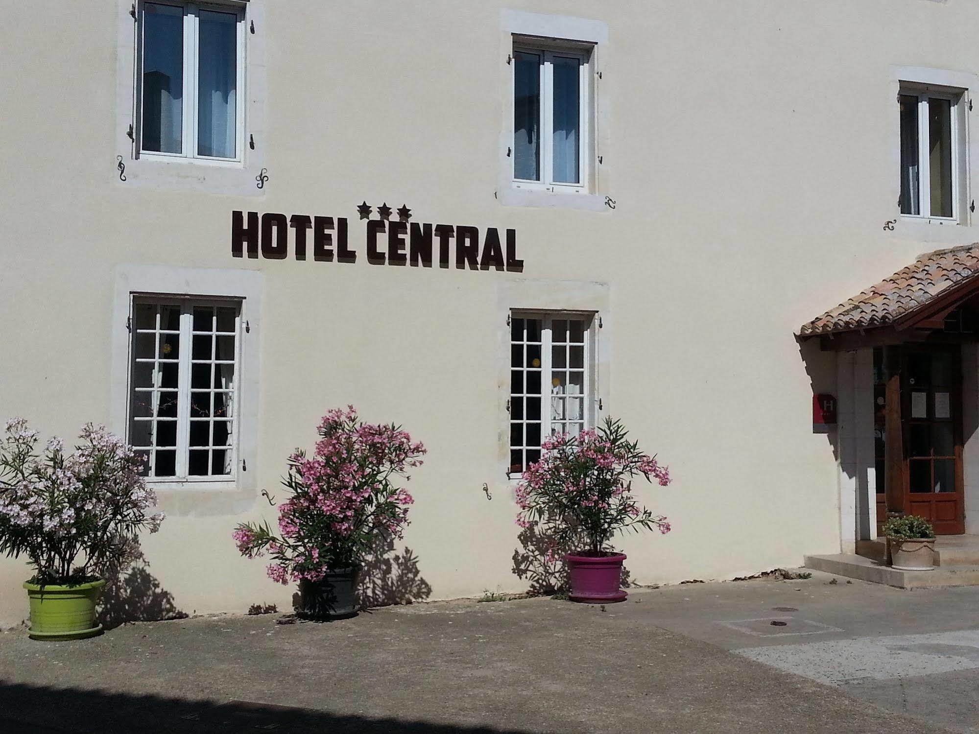 Hotel Central Chaunay Exteriér fotografie